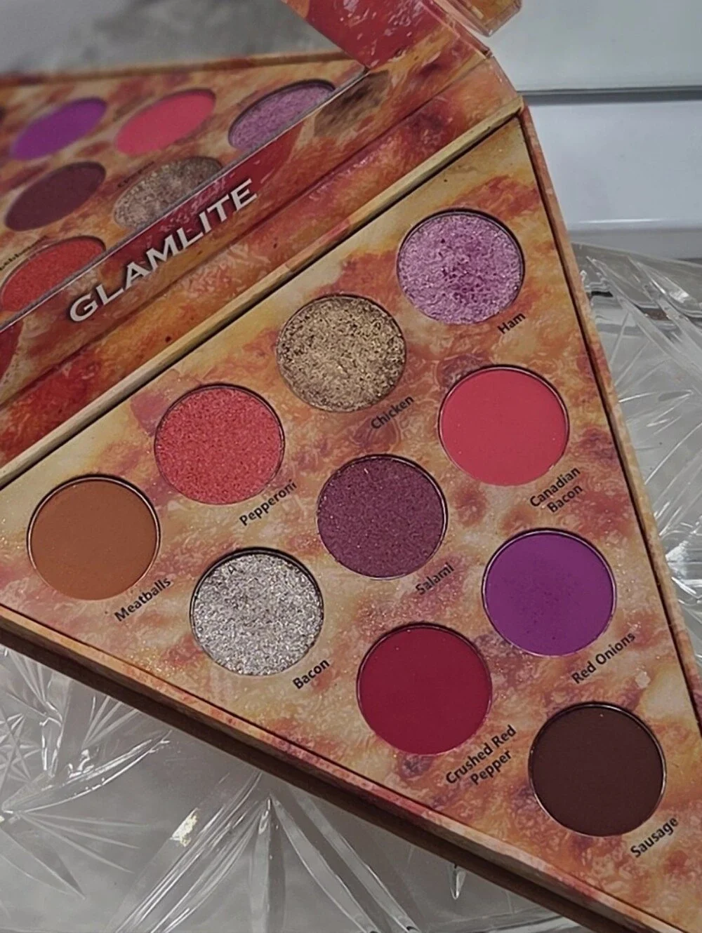 GLAMLITE PIZZA SLICE MEAT LOVER'S EYESHADOW PALETTE WITH ORIGINAL BOX